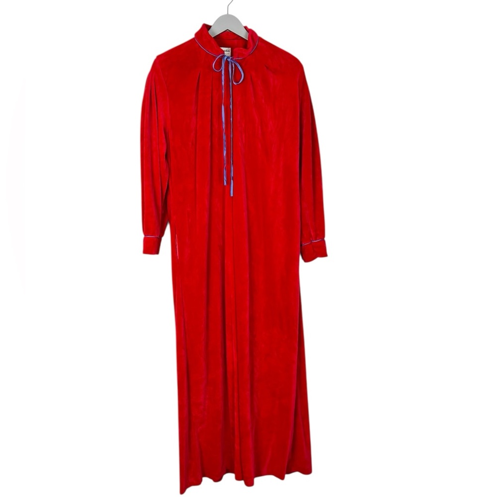 Vintage Pierre Cardin robe housecoat‎ size L plush red full length 1/2 zip front